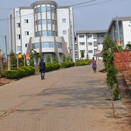 Azam Hotel Bamenda Exterior foto